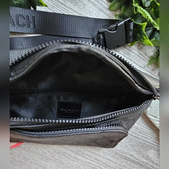 Coach Black and Brown Belt Bag - Picture 2 of 7